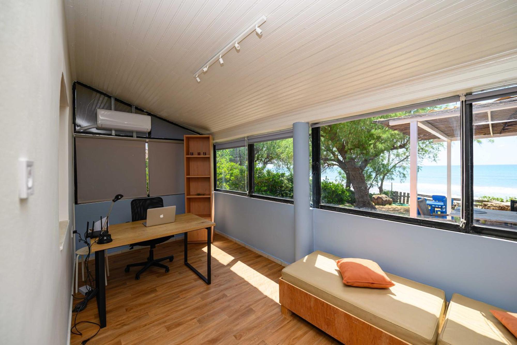 Salty Noses Beach House Paradise Perfect For Families Pyrgos  Luaran gambar