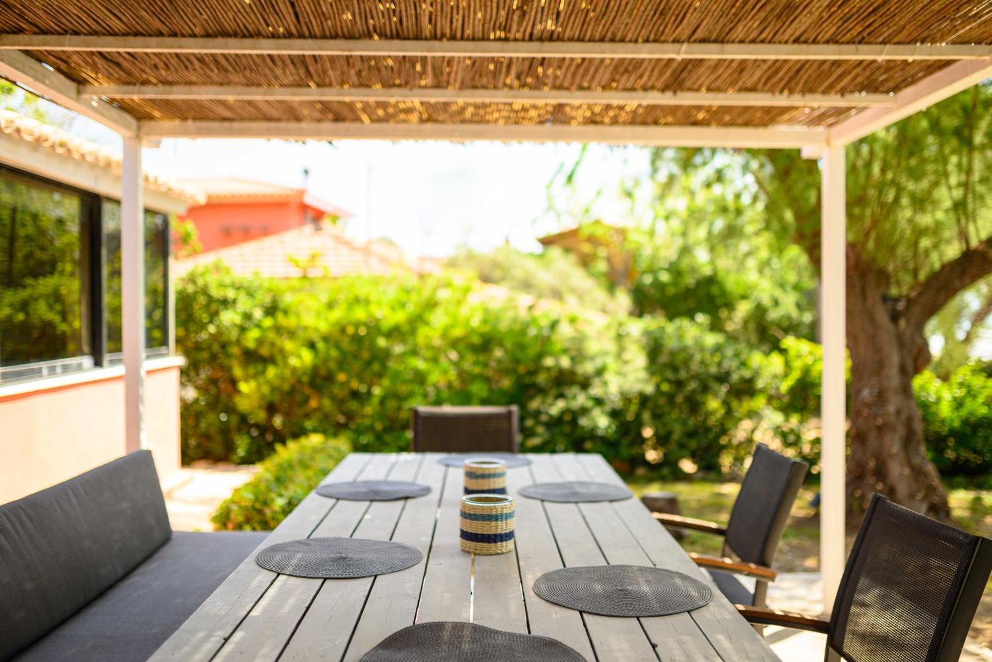 Salty Noses Beach House Paradise Perfect For Families Pyrgos  Luaran gambar